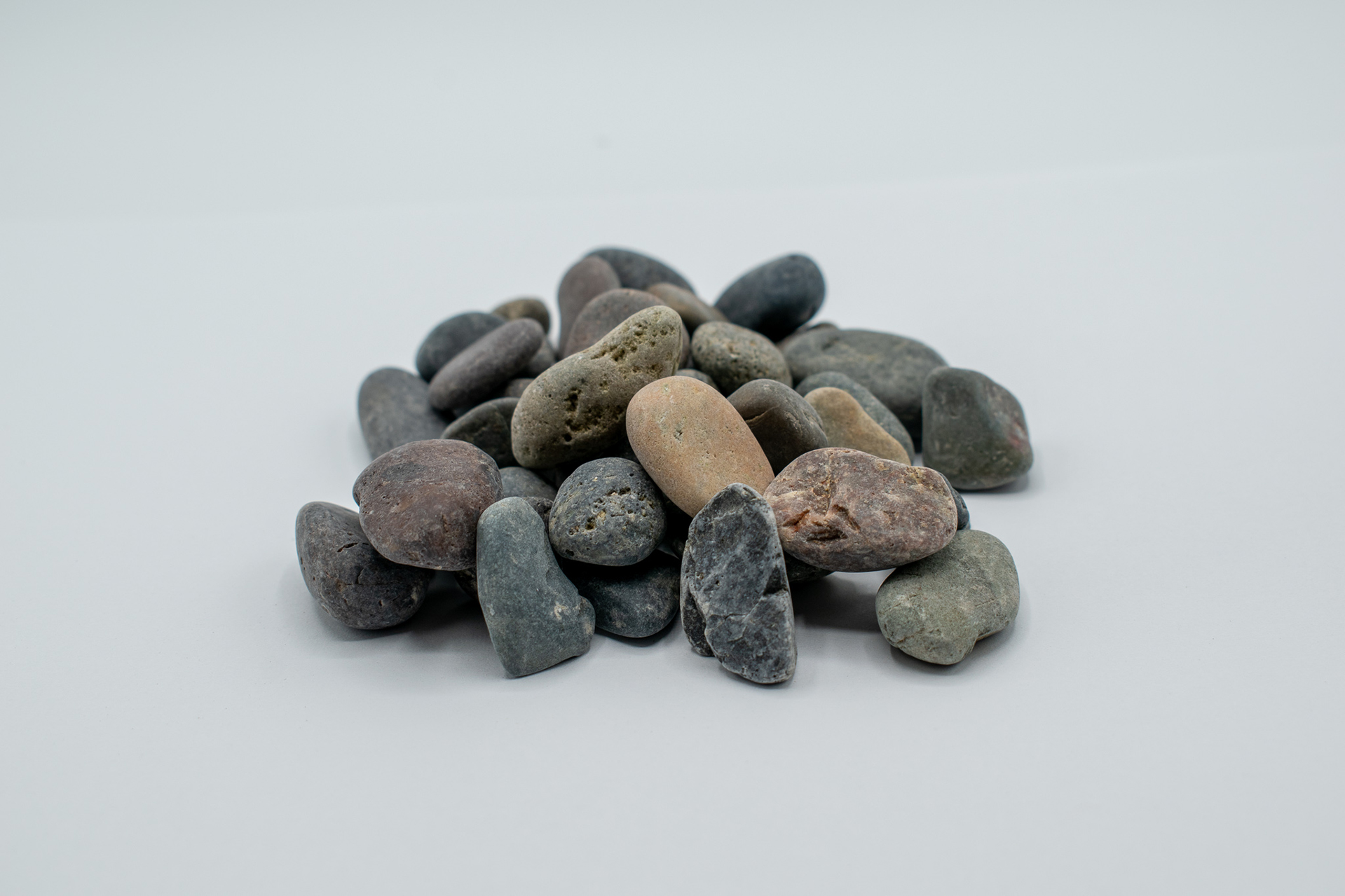 Mixed Beach Pebbles - Clearview Nursery